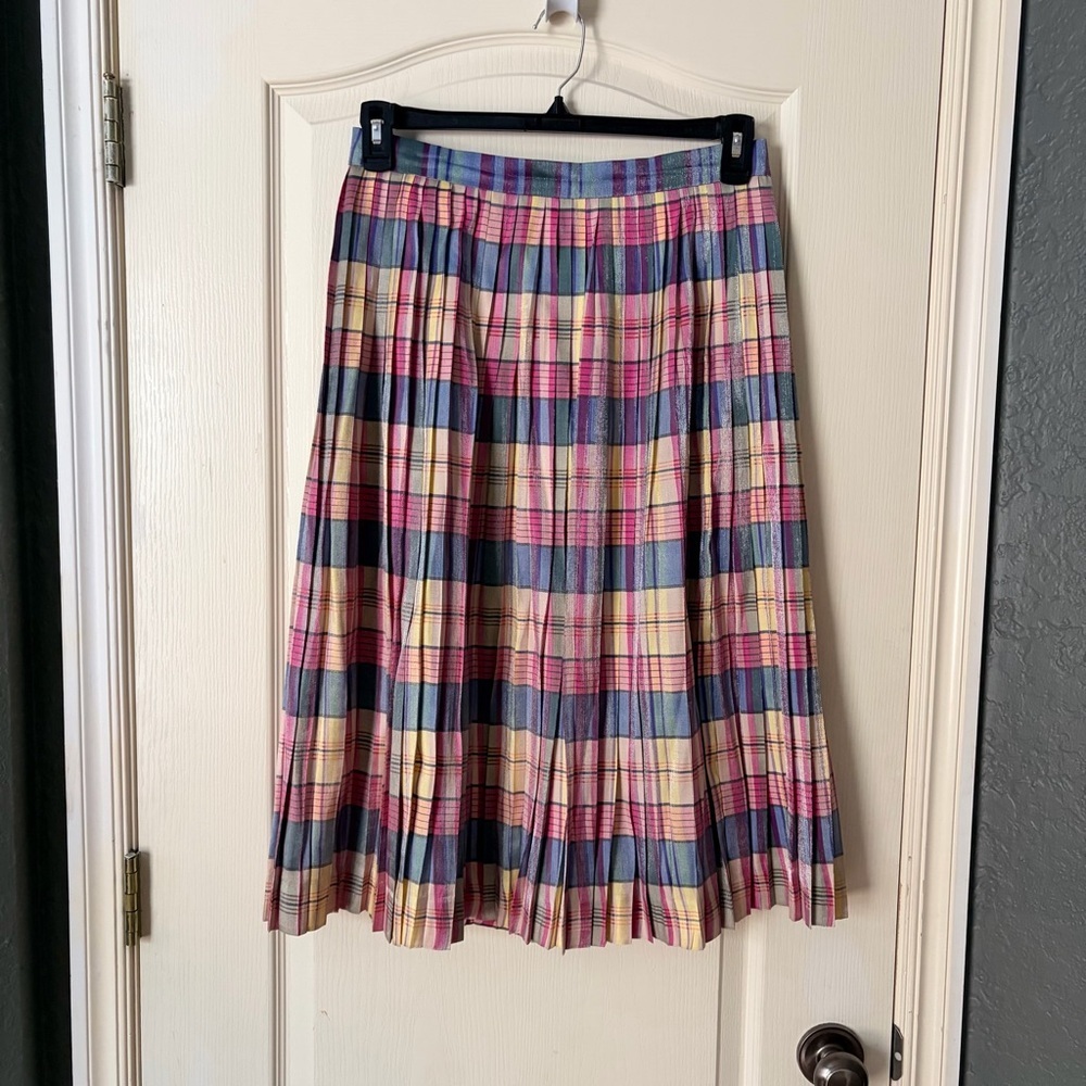 J crew Pleated midi skirt, vibrant shimmering plaid, 6 - Picture 3 of 11